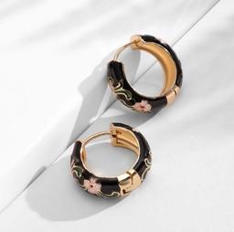 Floral graphic hoop earrings