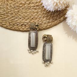 Elephant Grace earring