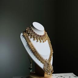 Golden ruby red choker