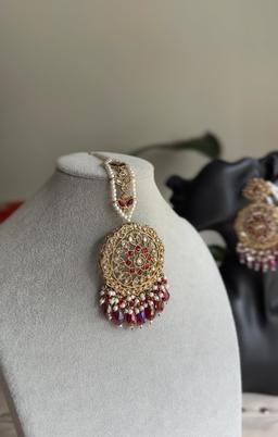 Red bahubali earring and maagtika set