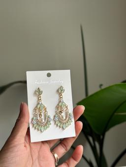 Light mint earrings 