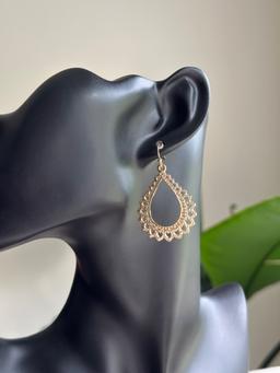 Simple temple shape Earring 