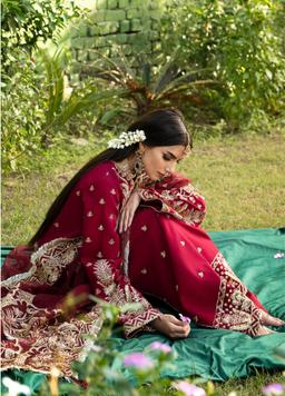 Maroon Pakistani kurthi set